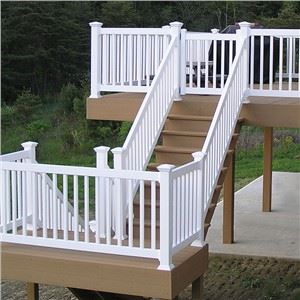 Railing tat-turġien tal-ħadid maħdum fil-beraħ